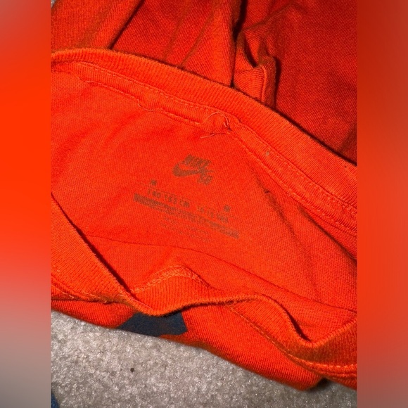 Boys Nike Long Sleeve Tee🔥🔥 - Picture 2 of 2